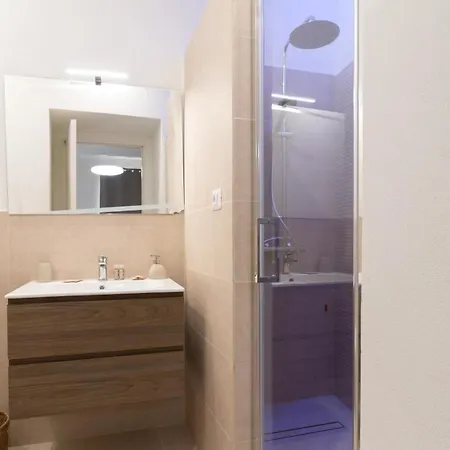 Casa Sofia- Modern * Oristano