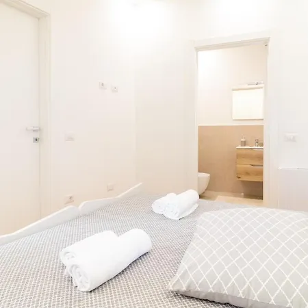Casa Sofia- Modern